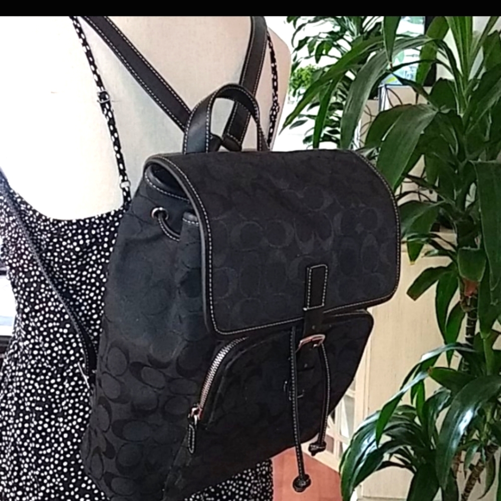 COACH BACKPACK